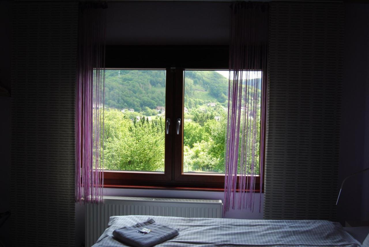 Hinter Den Spiegeln Hotel Heimbach Exterior foto