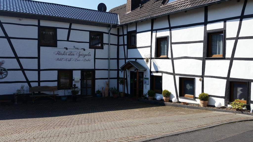 Hinter Den Spiegeln Hotel Heimbach Exterior foto