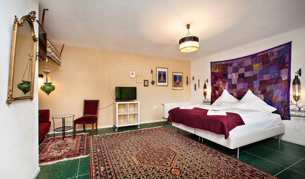 Hinter Den Spiegeln Hotel Heimbach Quarto foto